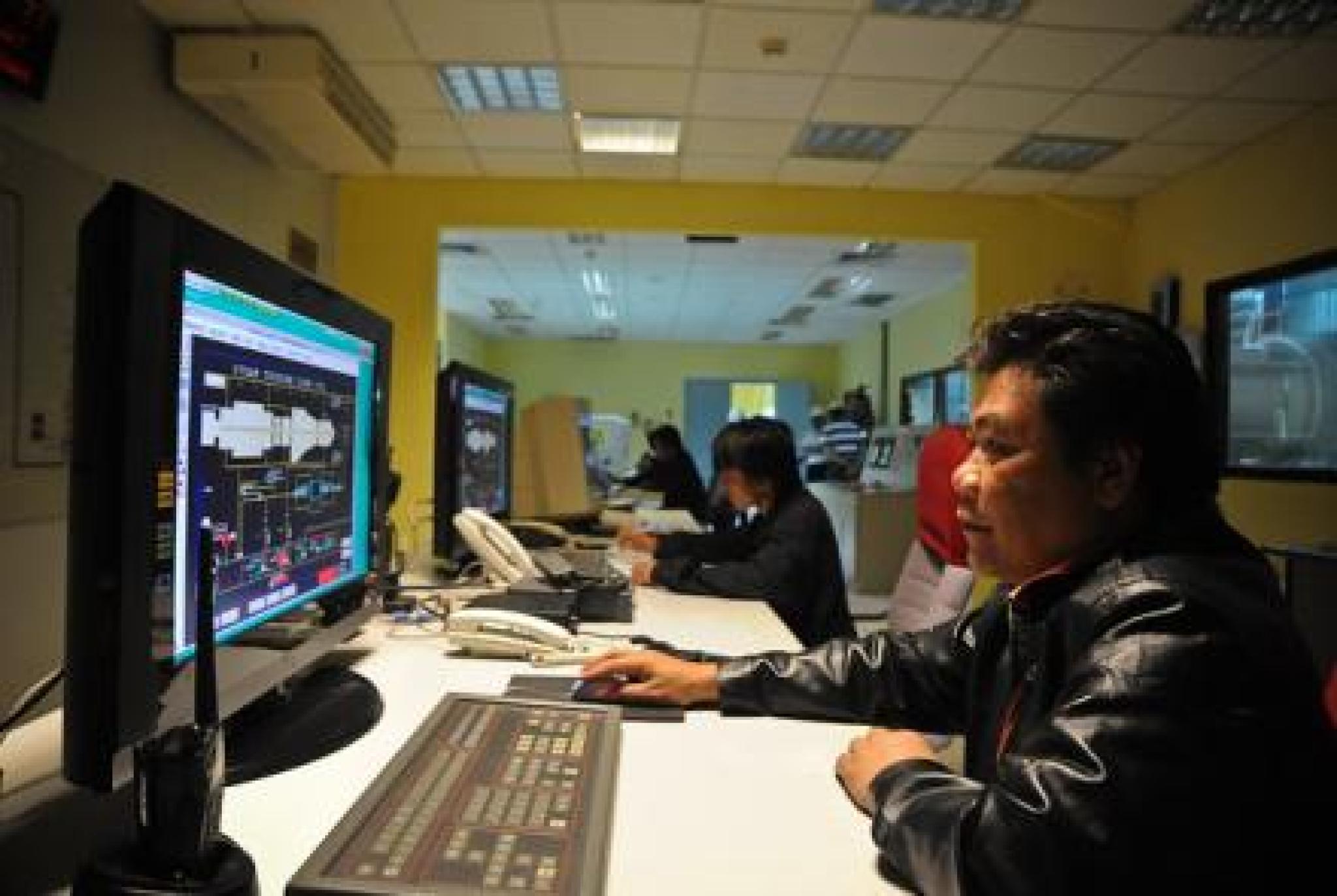 Image of Renewable Energy Development Project in Indonesia by Asian Development Bank at Flickr (CC BY-NC-ND 2.0)