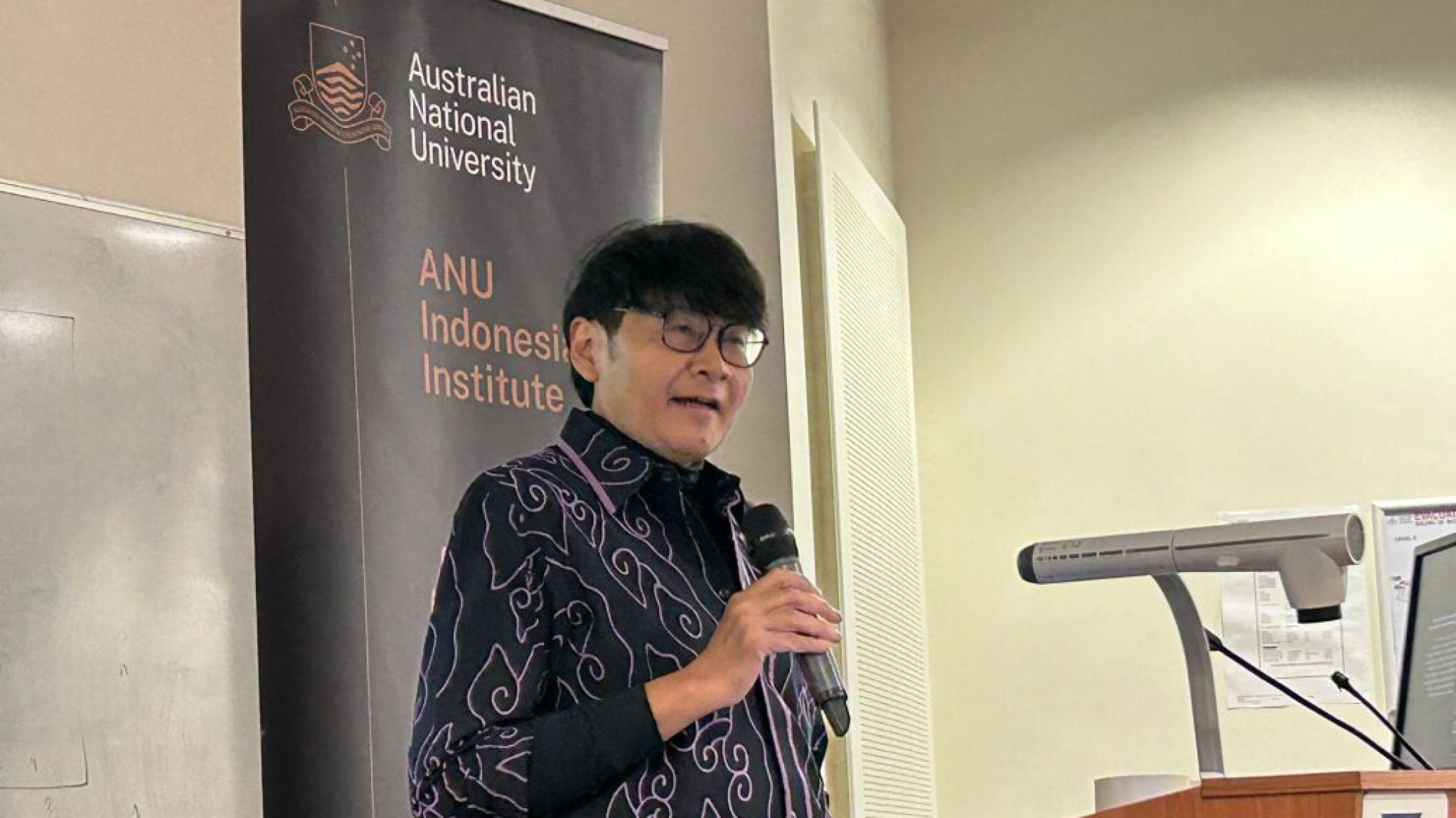 H.E. Dr Siswo Pramono, Indonesian Ambassador for Australia and the Republic of Vanuatu