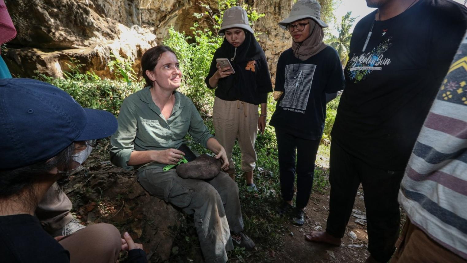 Dr Shimona Kealy with students at the archaeology field school